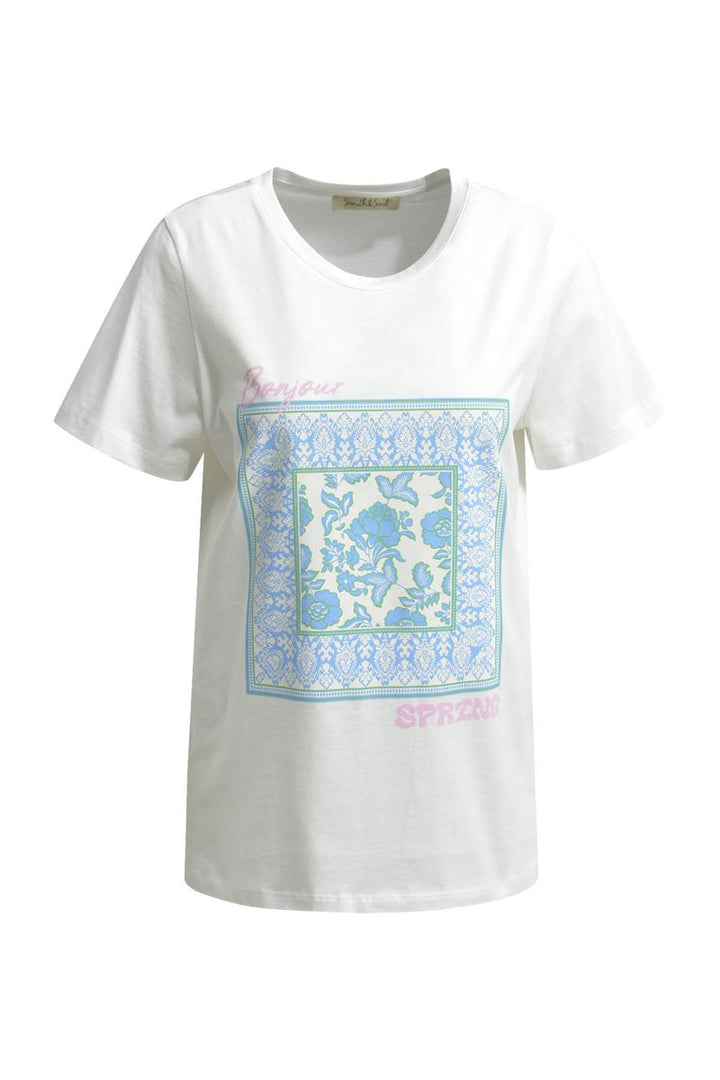 T-Shirt Scarf Print