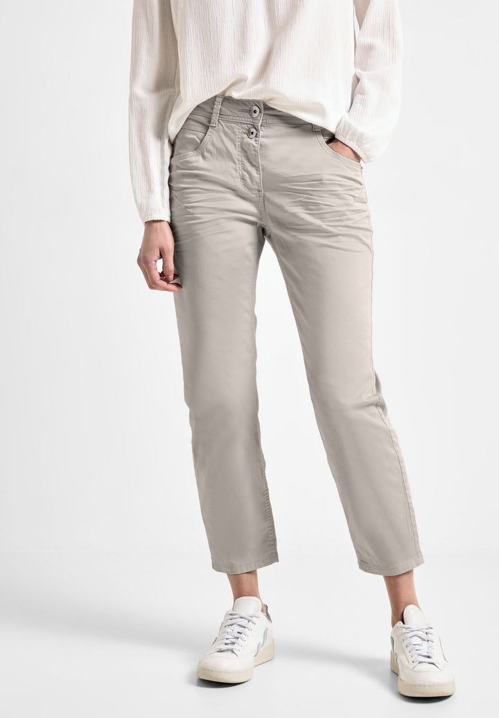 Casual Fit Hose