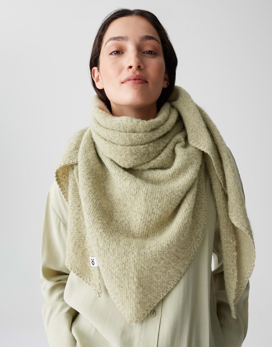 Amadsi scarf