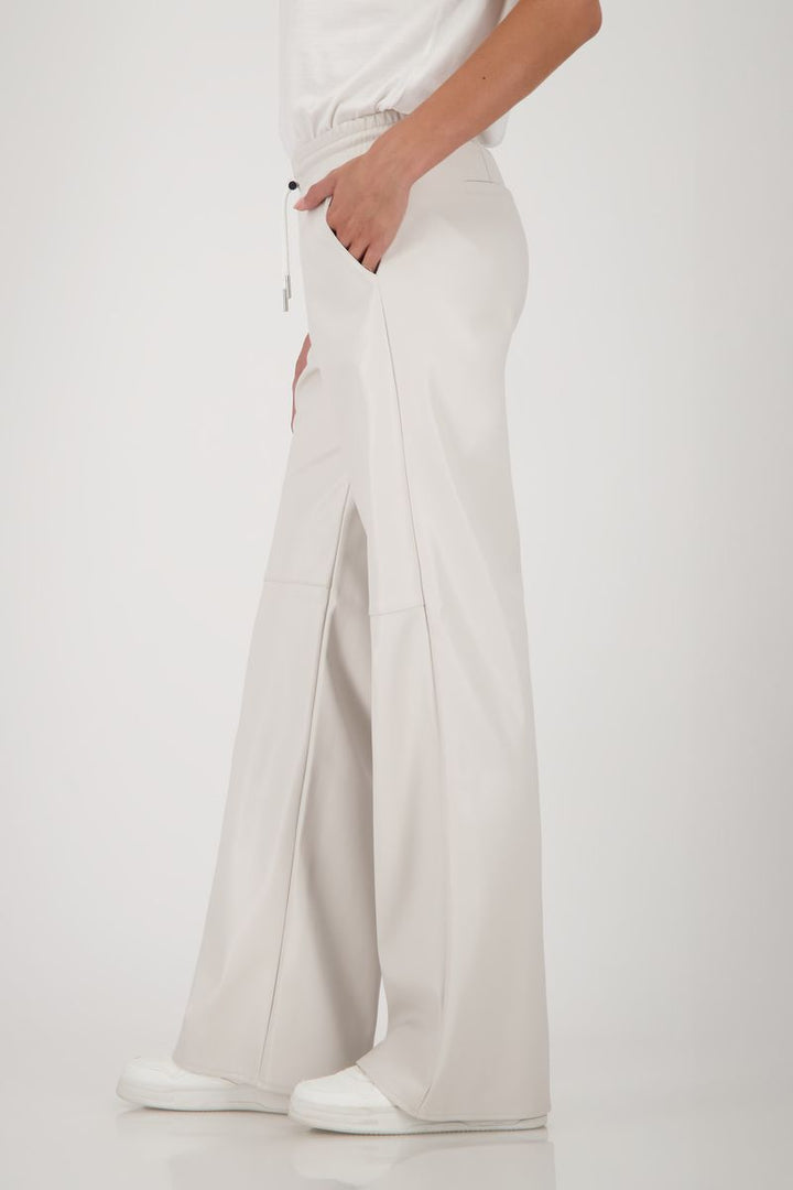 00002 - MONARI - 808752
