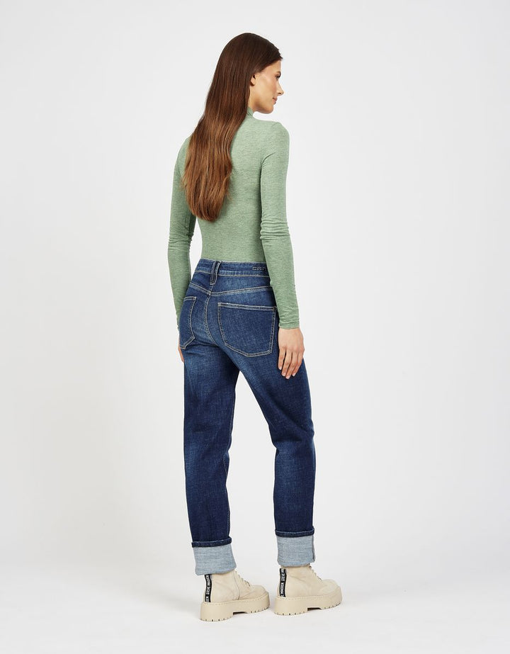 94STACY - straight fit