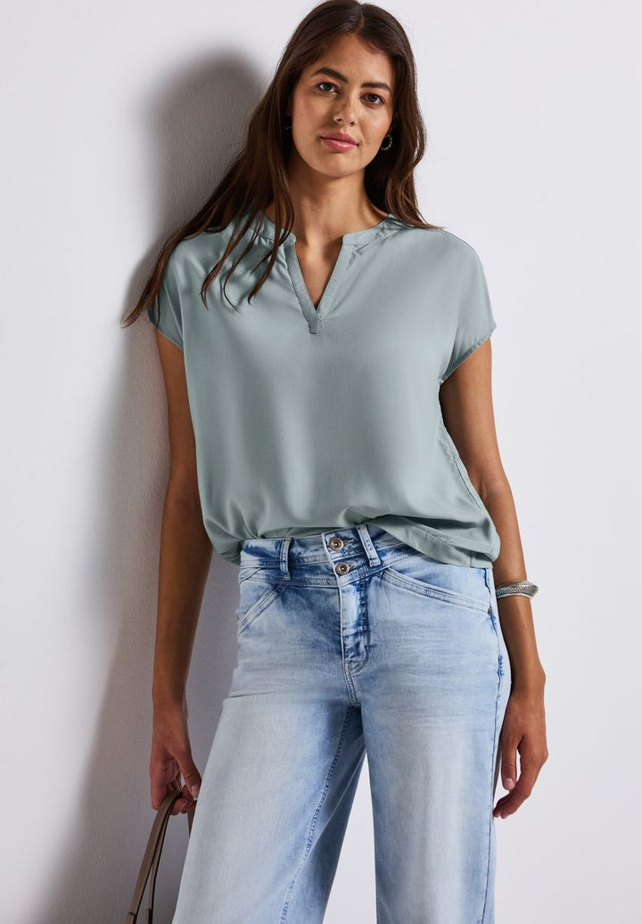 Split Neck Bluse in Unifarbe