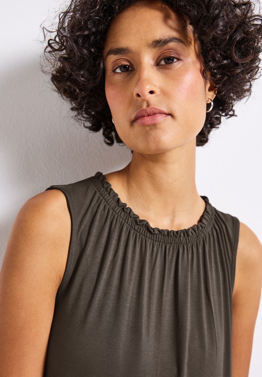 Ärmelloses Kleid