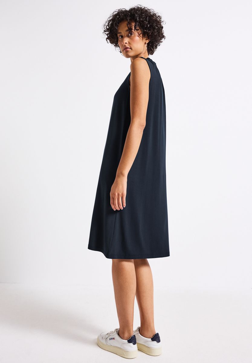 Ärmelloses Kleid