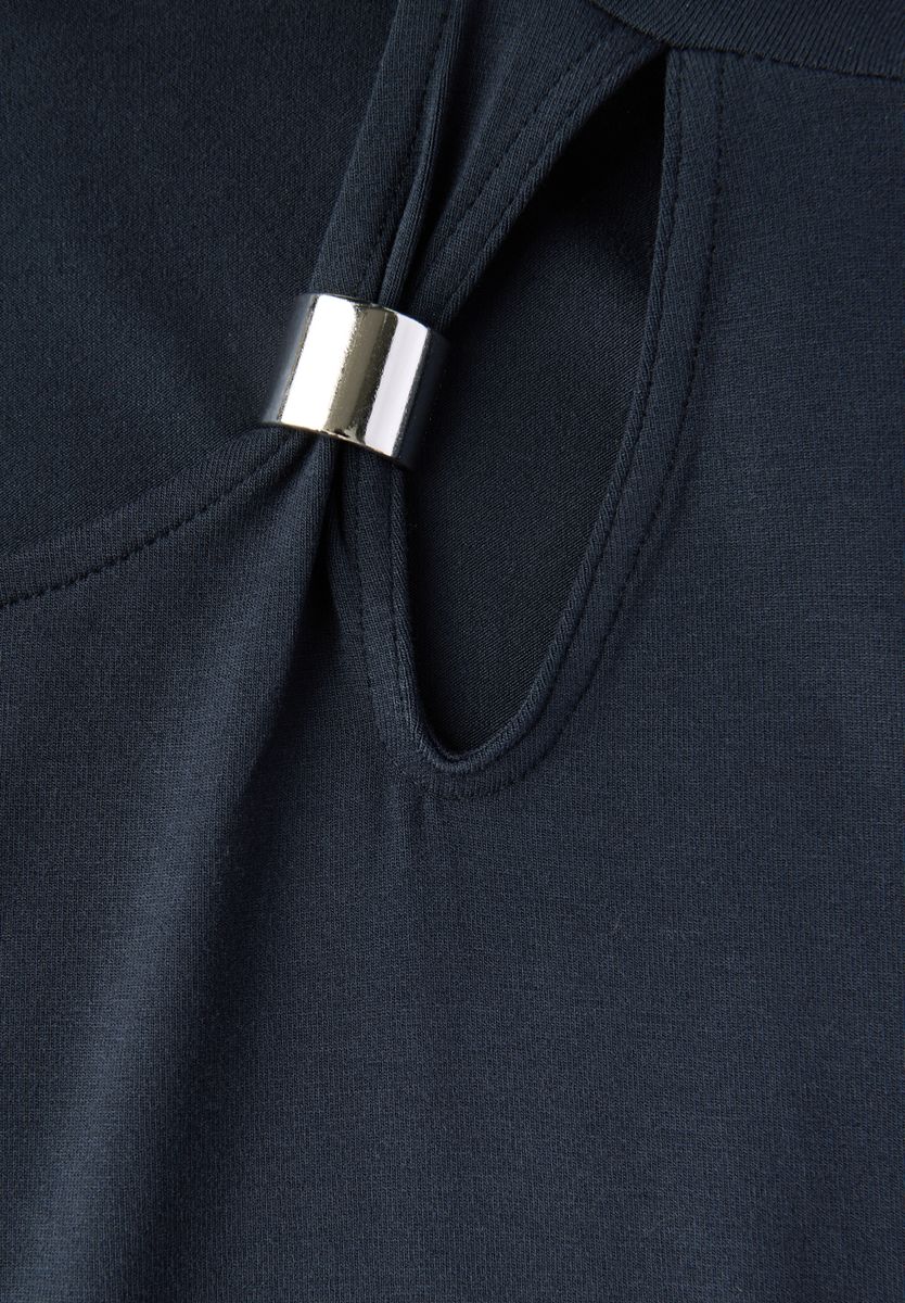 Top mit Cut-Out und Detail