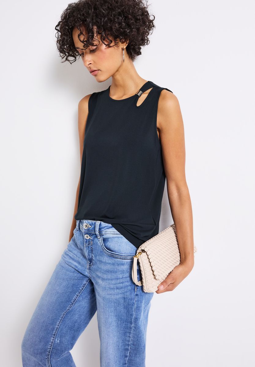 Top mit Cut-Out und Detail