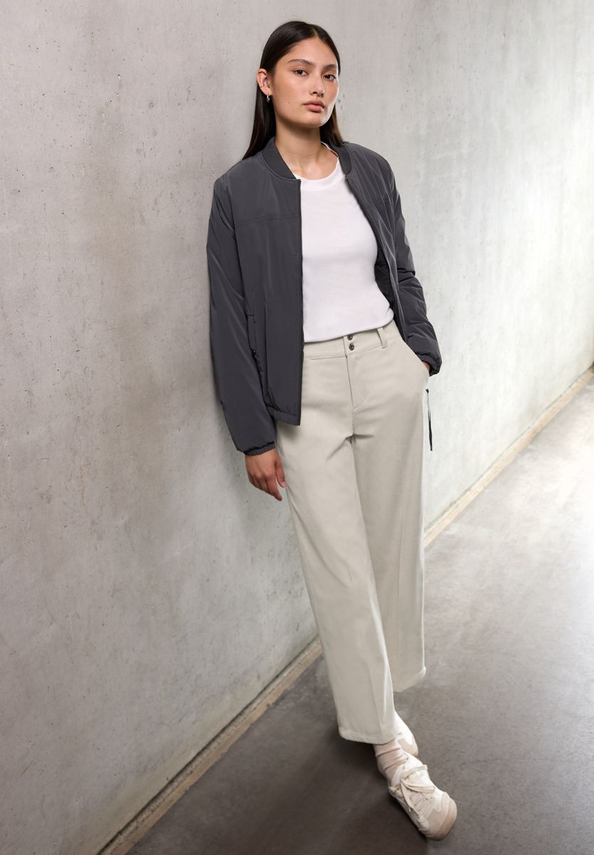 Straight Leg Cordhose