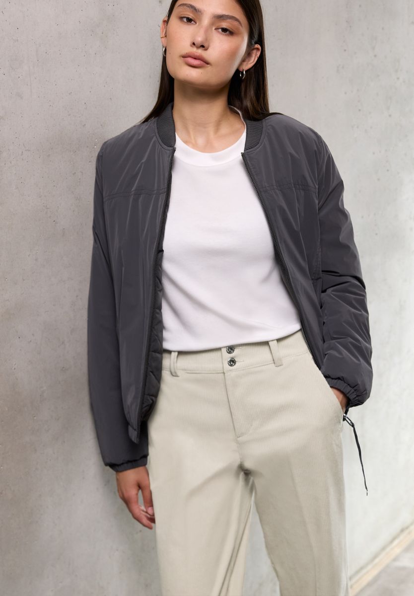 Straight Leg Cordhose