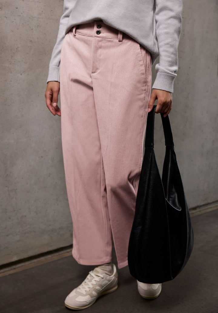 Straight Leg Cordhose