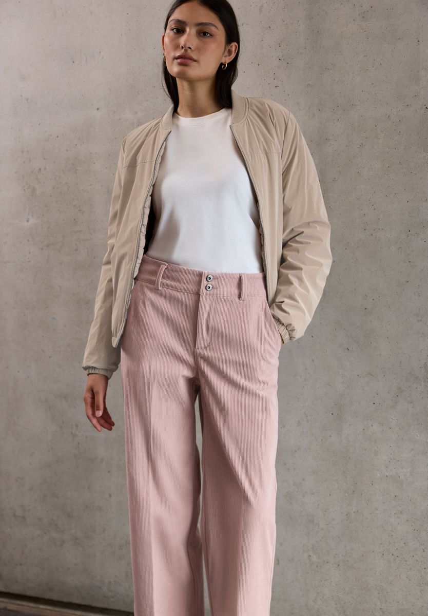 Straight Leg Cordhose