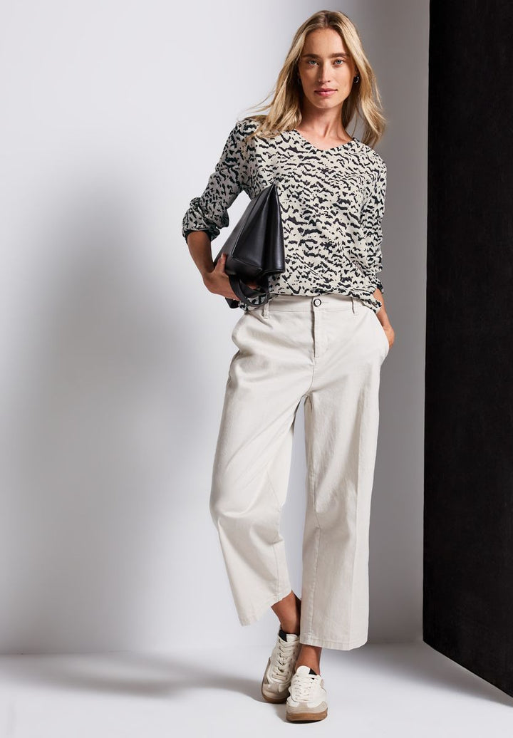 V-Neck Bluse mit Tape