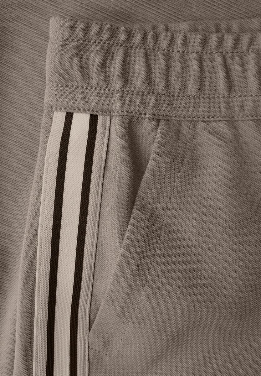 Straight Leg Strukturhose