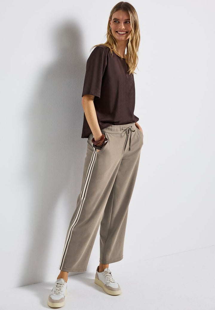 Straight Leg Strukturhose