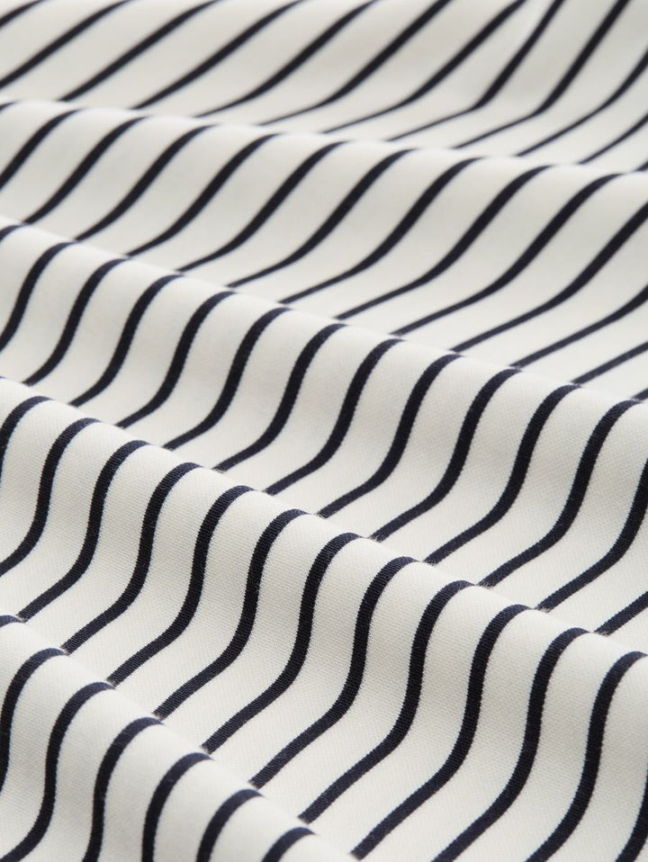 Boxy Fit T-Shirt mit Polokragen