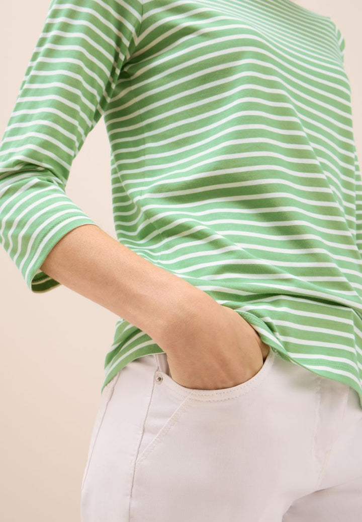 Gestreiftes Shirt