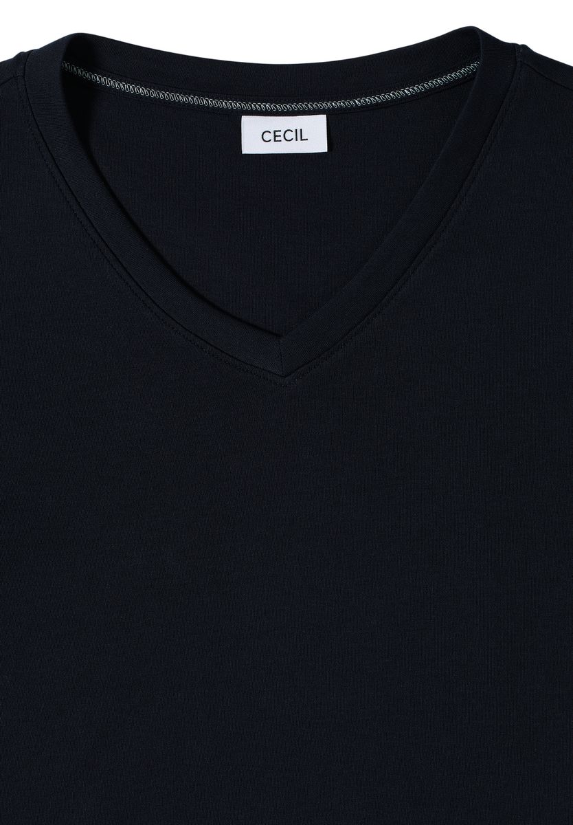 Basic V-Neck Shirt