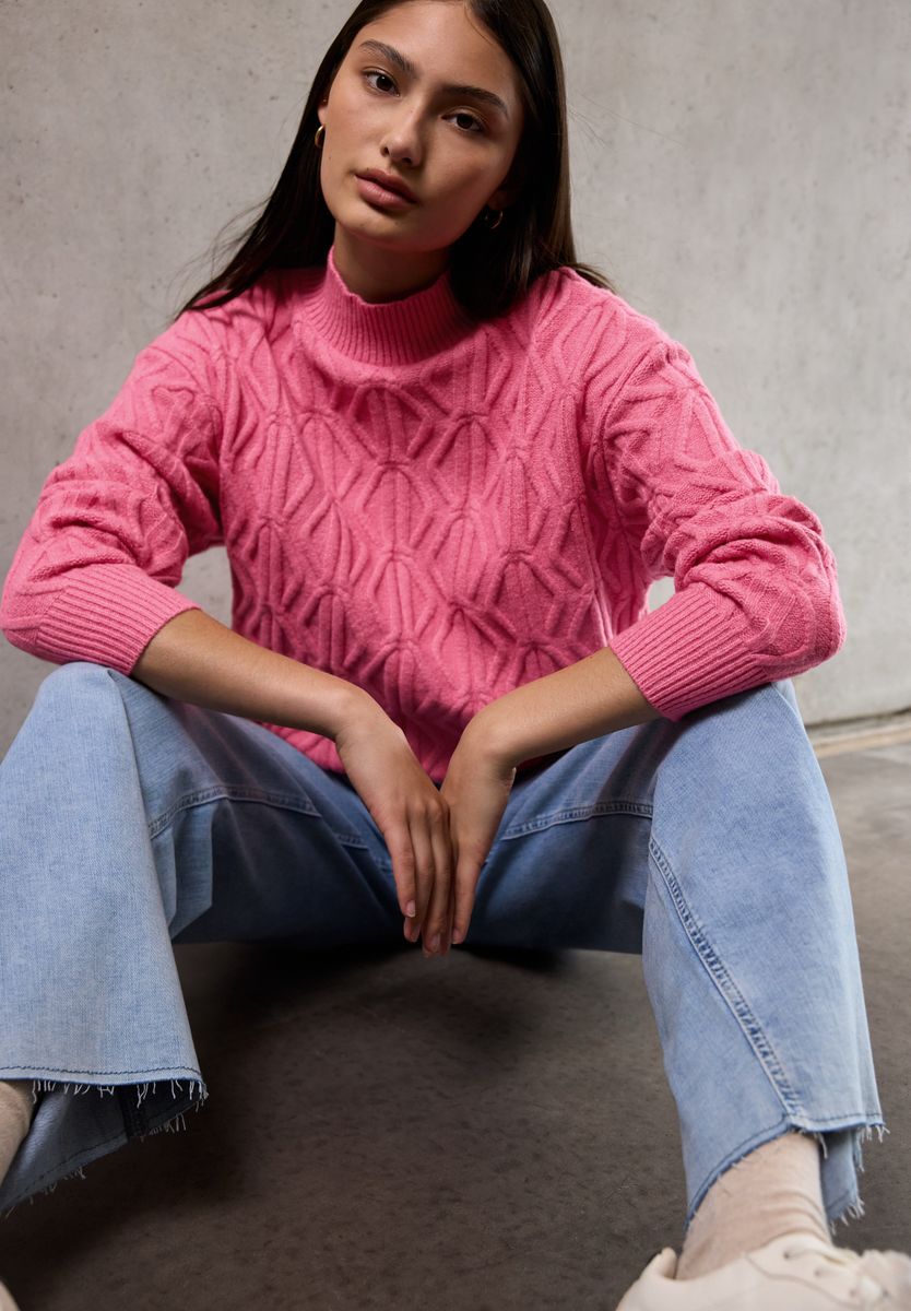 Pullover mit Strickmuster
