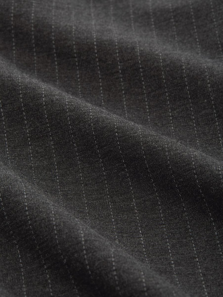 Loose Fit Hose mit Nadelstreifen