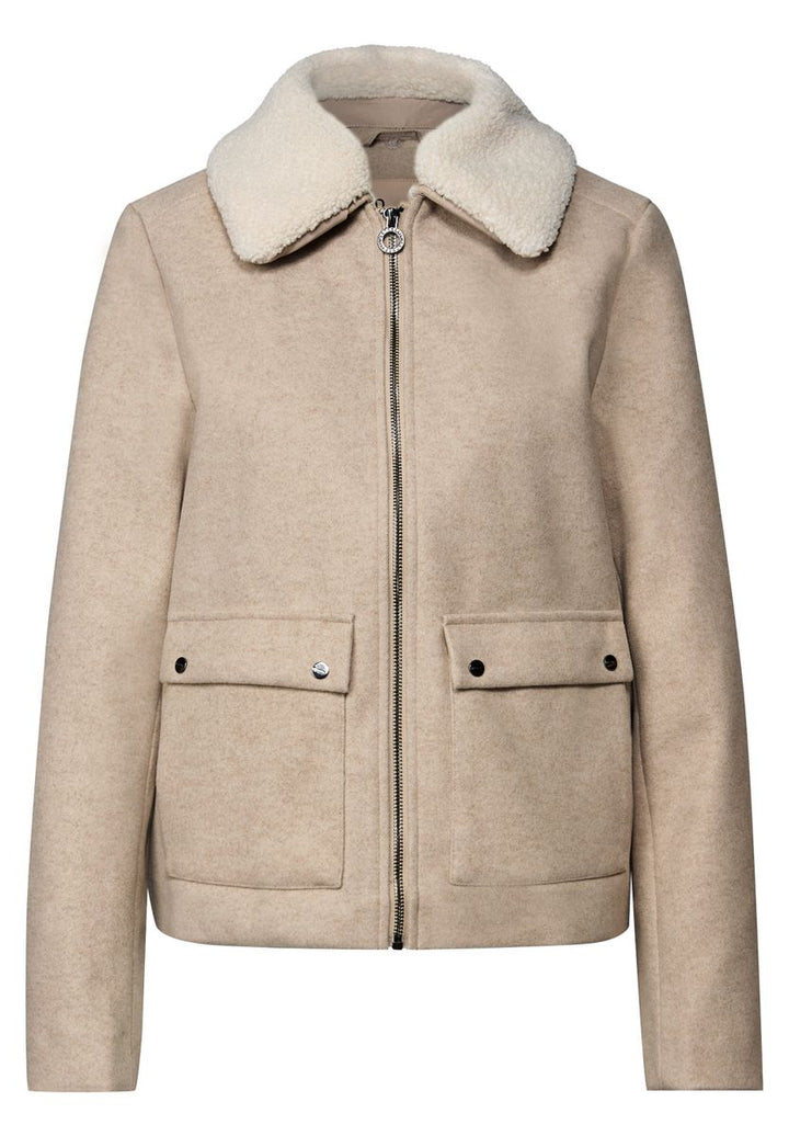 Jacke mit abnehmbarem Kragen