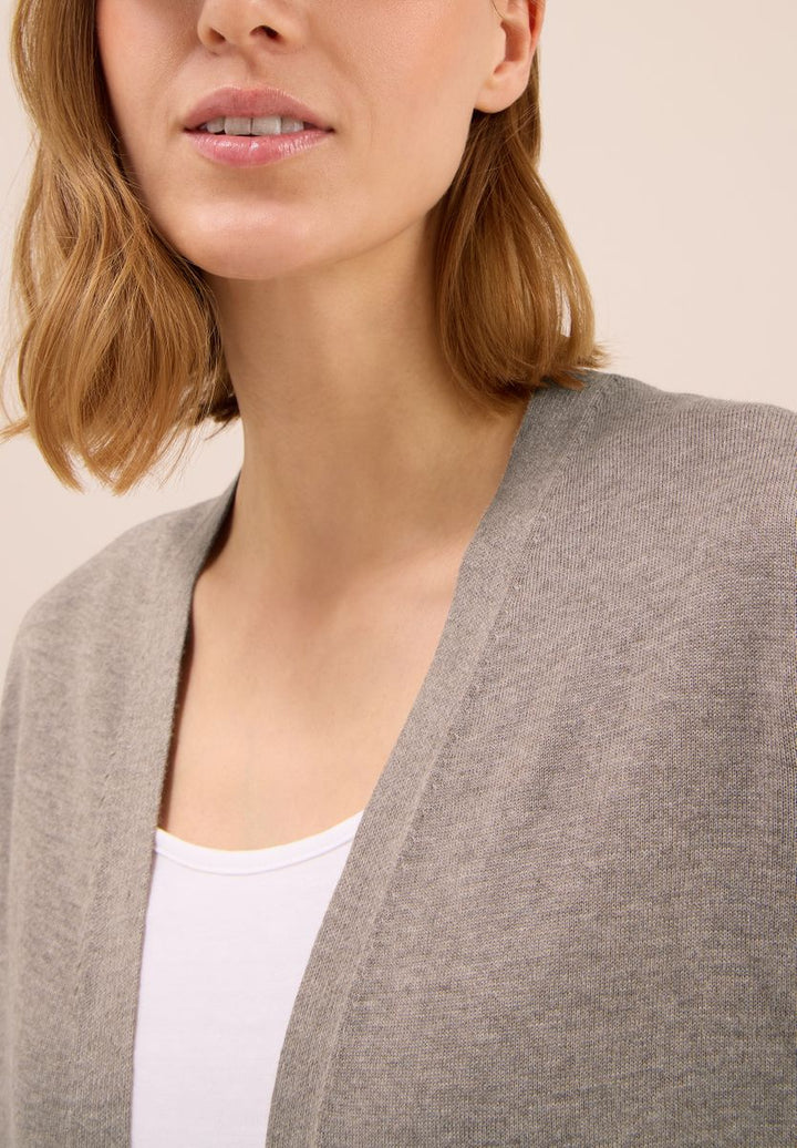 Offene Strickjacke