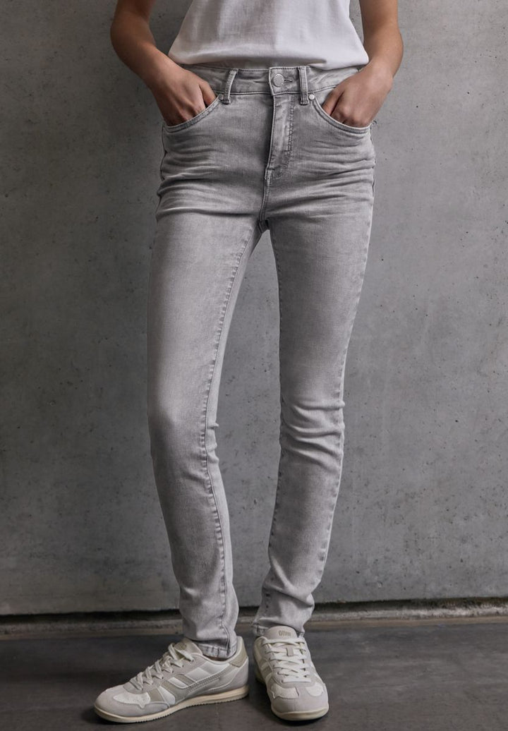 Skinny Fit Jeans