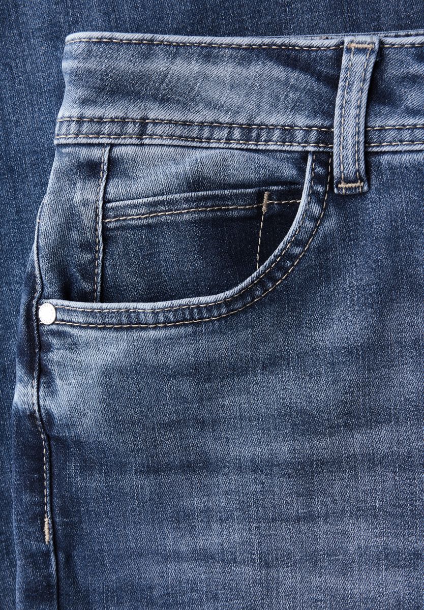 Cropped Wide Leg Jeans