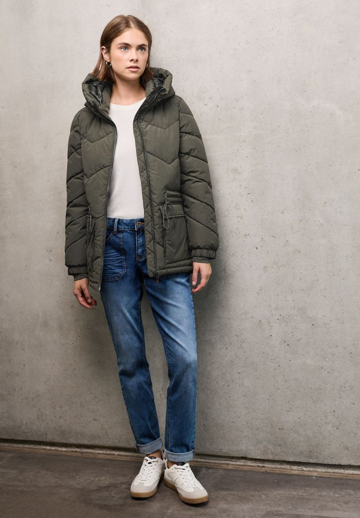 Steppjacke mit Kapuze