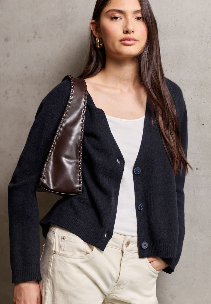 Cosy Basic Cardigan