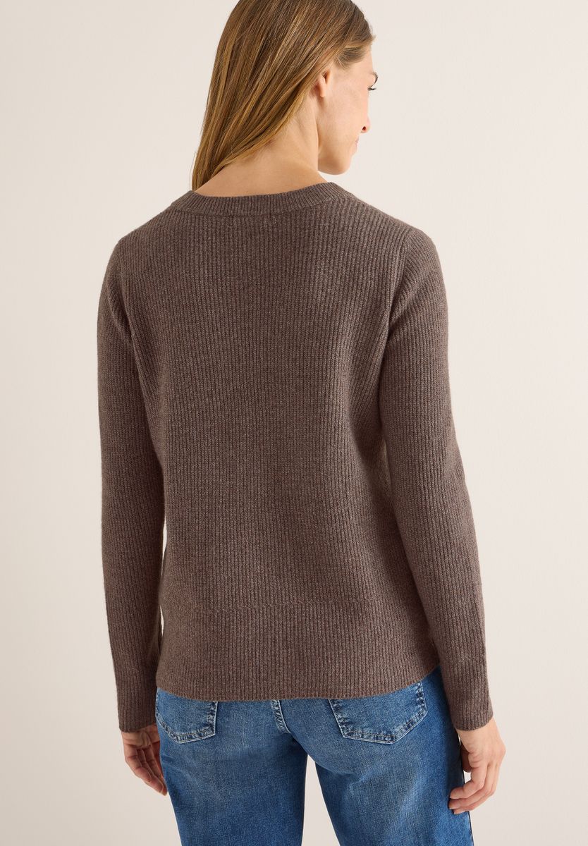 Pullover mit Strukturdetails