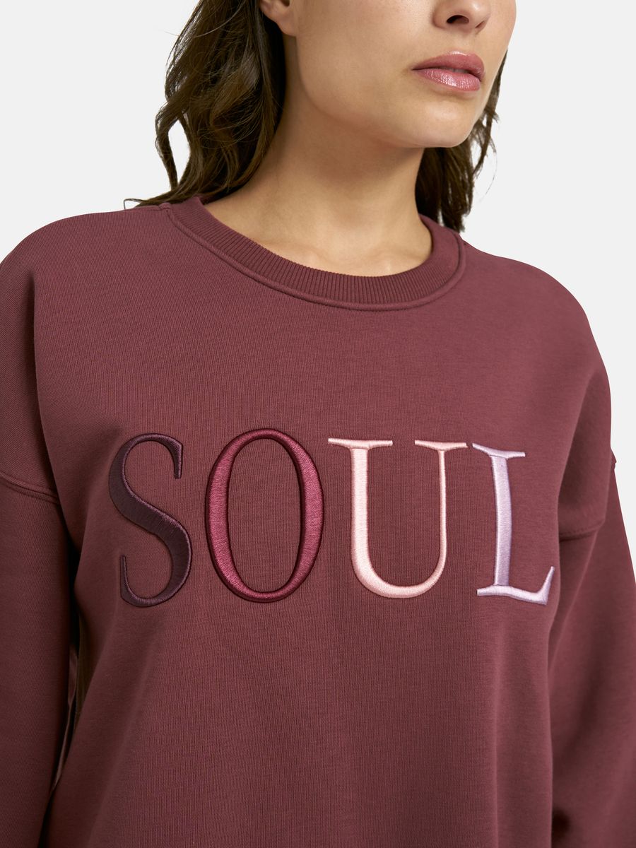 Sweatshirt 3D embroidery