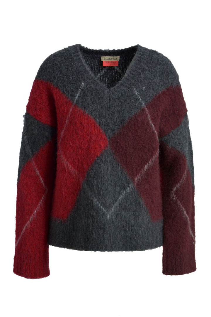 V-neck Argyle Pullover