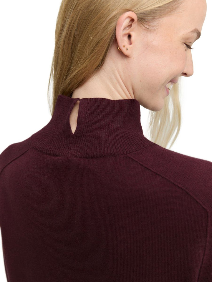 Strickpullover mit Stehkragen