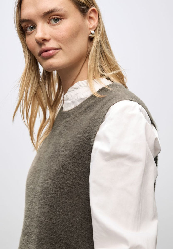 Ärmelloser Pullover