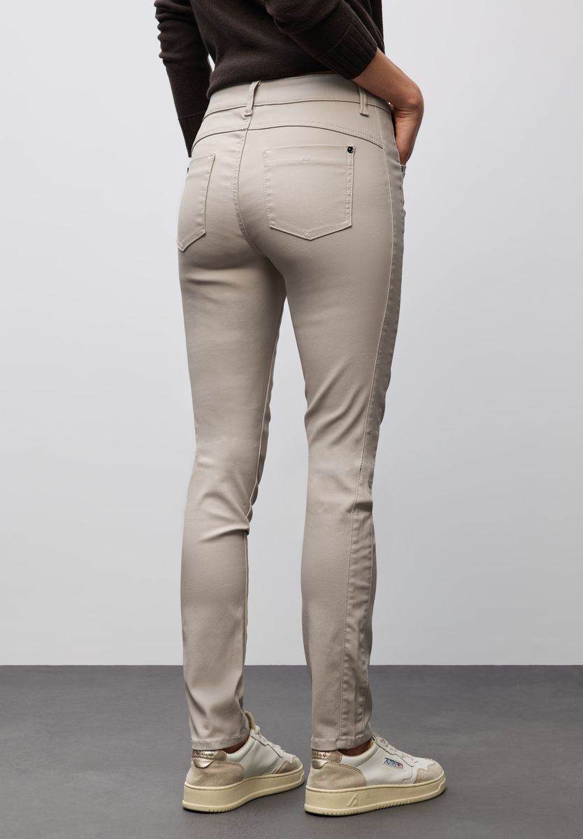 Slim Fit Coated Hose