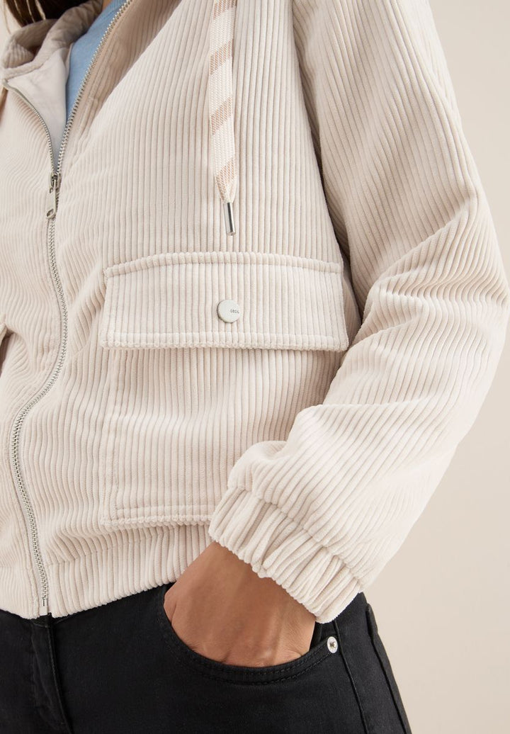 Cordjacke mit Kapuze