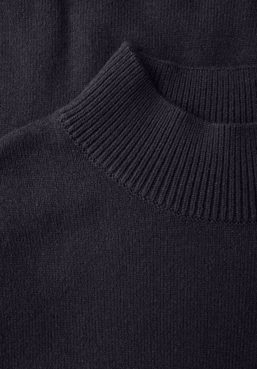 Turtleneck Pullover