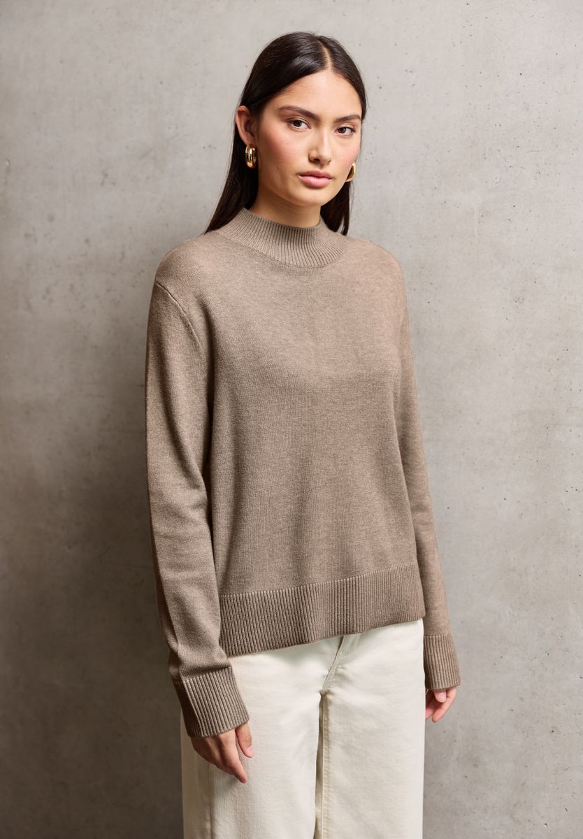 Turtleneck Pullover