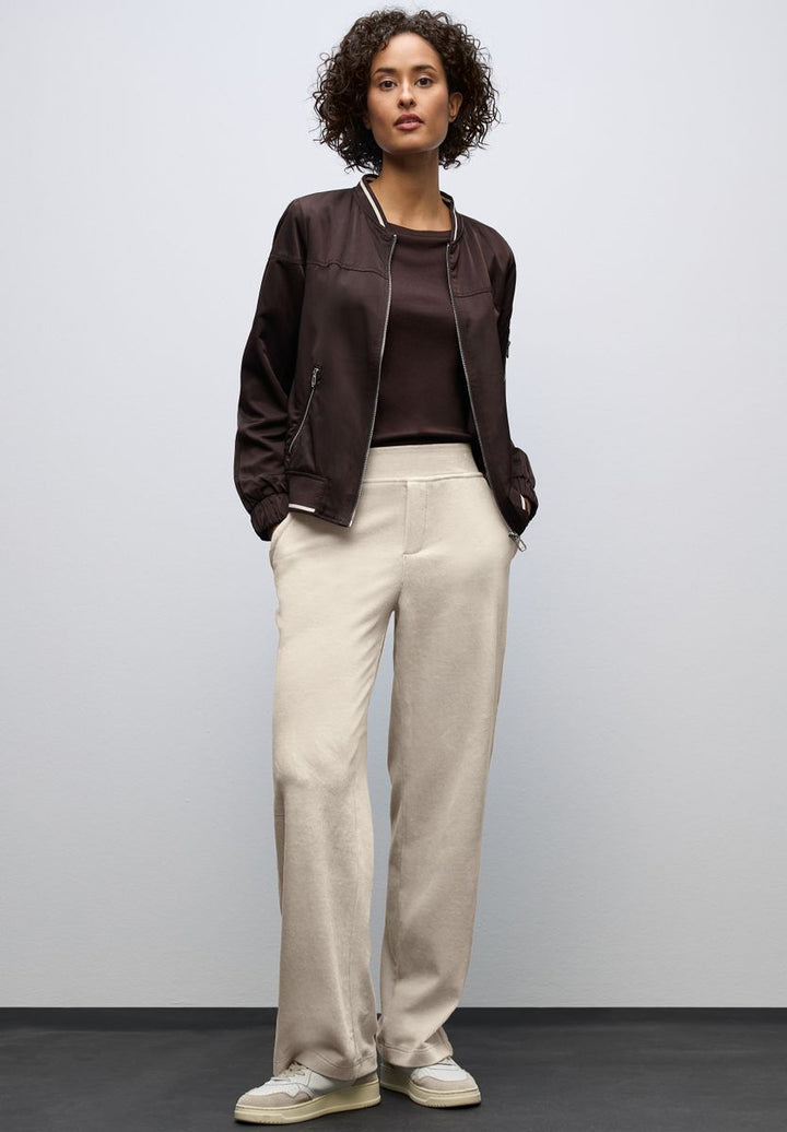 Straight Leg Cordhose