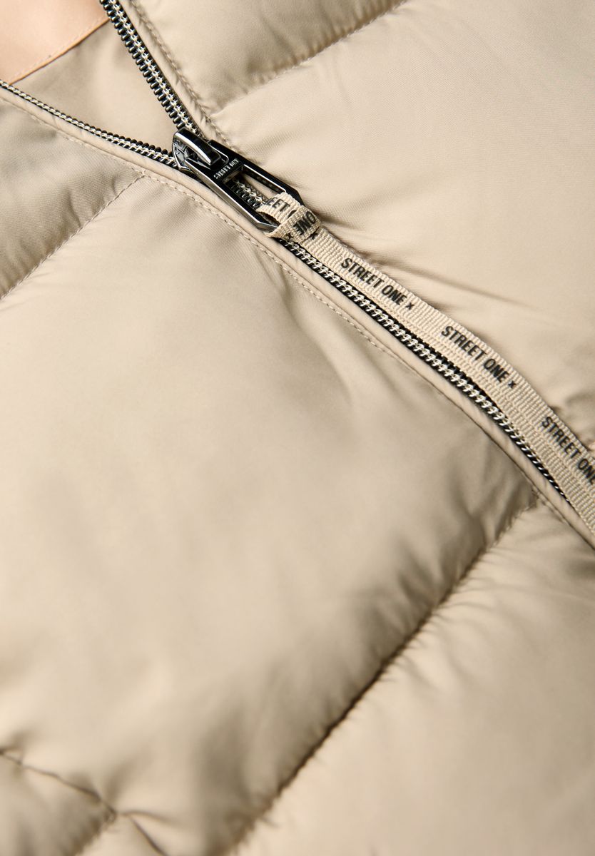 Kurze Steppjacke