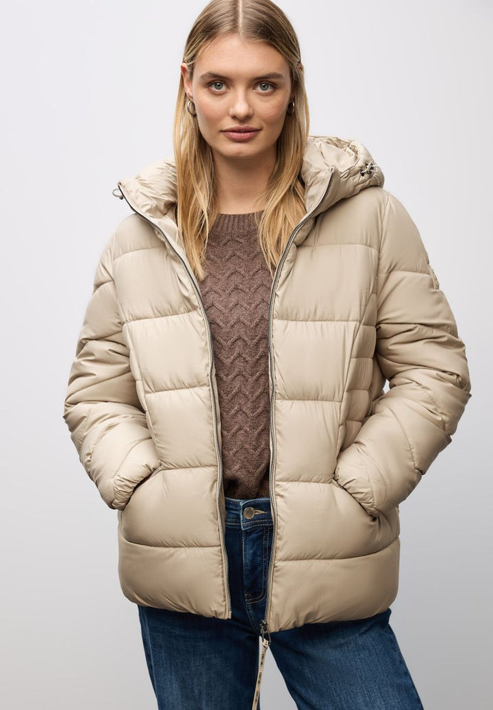Kurze Steppjacke