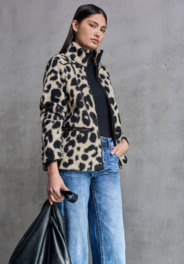 Leo Teddy-Jacke