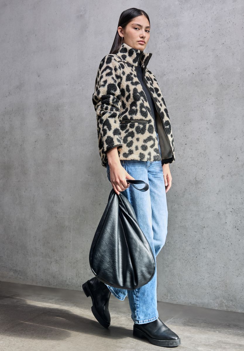 Leo Teddy-Jacke