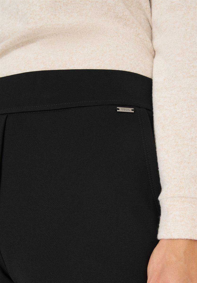 Straight Leg Hose