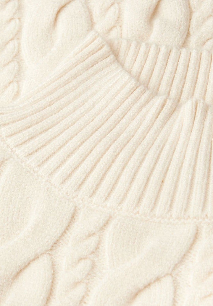 Pullover mit Zopfmuster