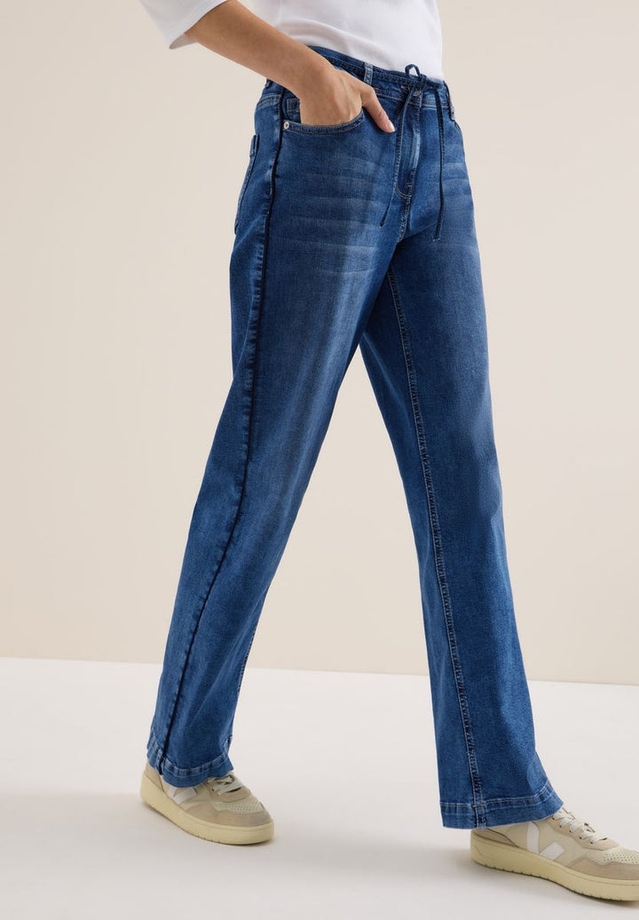 Jeans mit Gallonstreifen