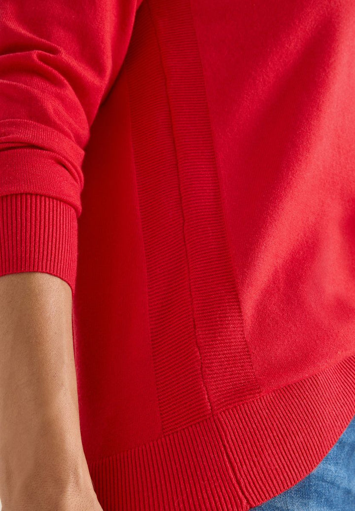 Pullover mit Strukturdetail