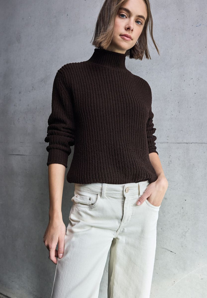 Turtleneck Pullover