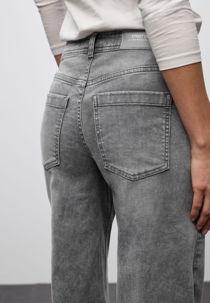 Wide Leg Jeans