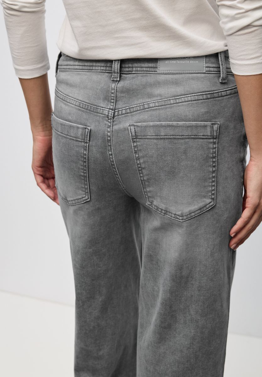 Wide Leg Jeans