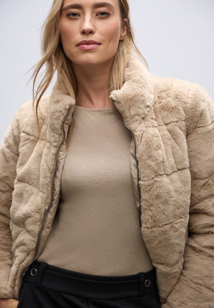 Glitzerndes Langarmshirt